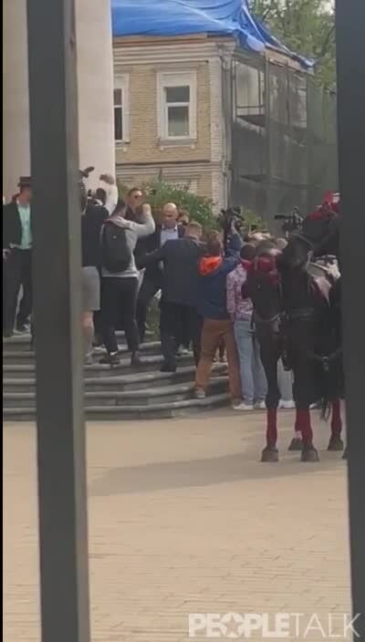 Loading video