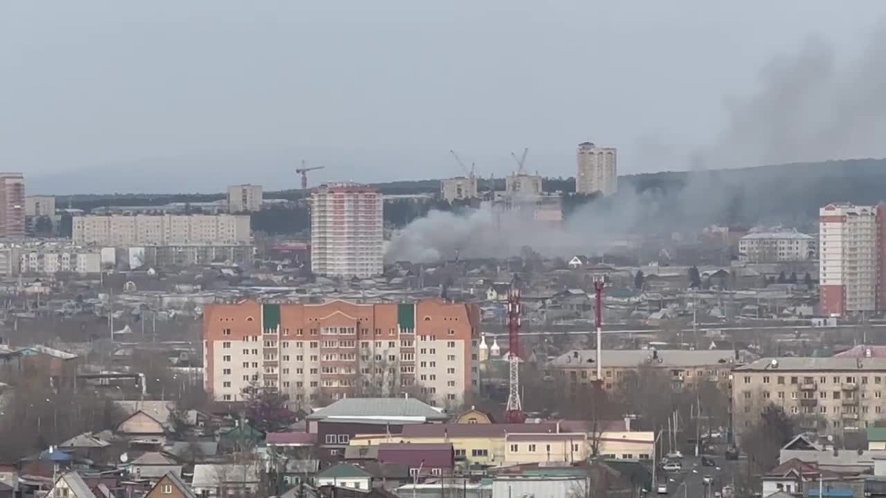 Деревянный дом сгорел в районе МЖК в Чите — видео - 16 февраля 2023 -  ЧИТА.ру