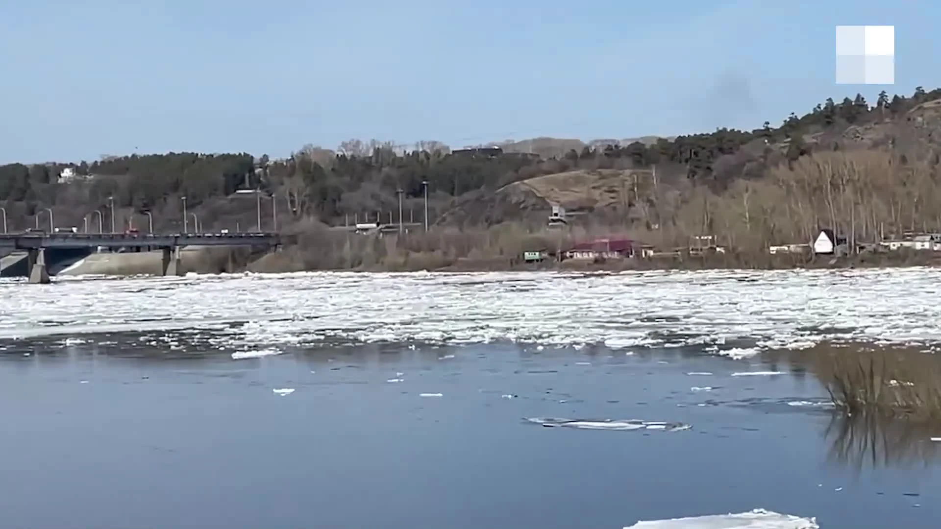 На реке Томь начался ледоход — завораживающее видео - 8 апреля 2024 -  НГС42.ру