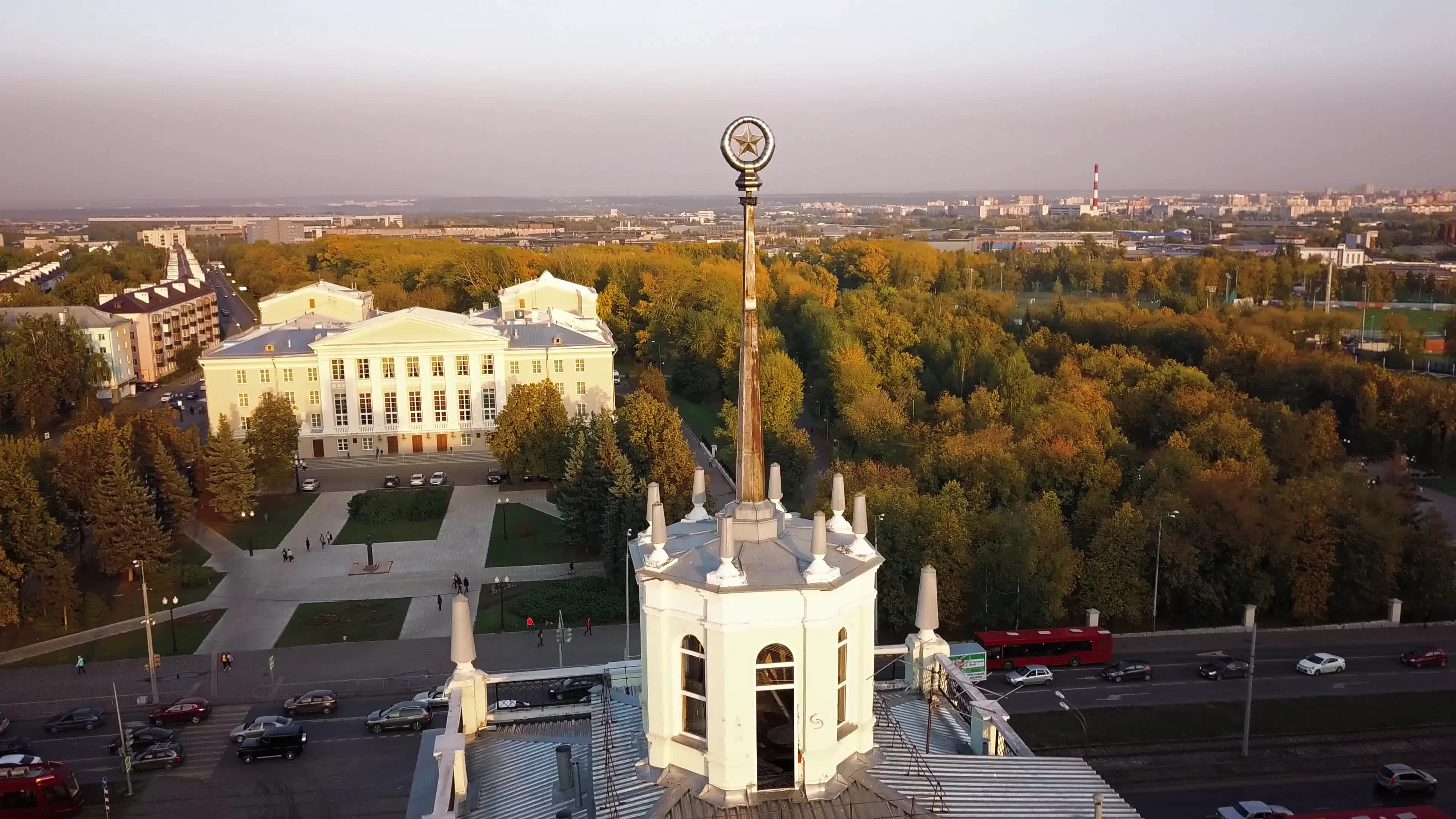 Дом с историей в Казани: сталинка со шпилем в Соцгороде﻿ - Инде