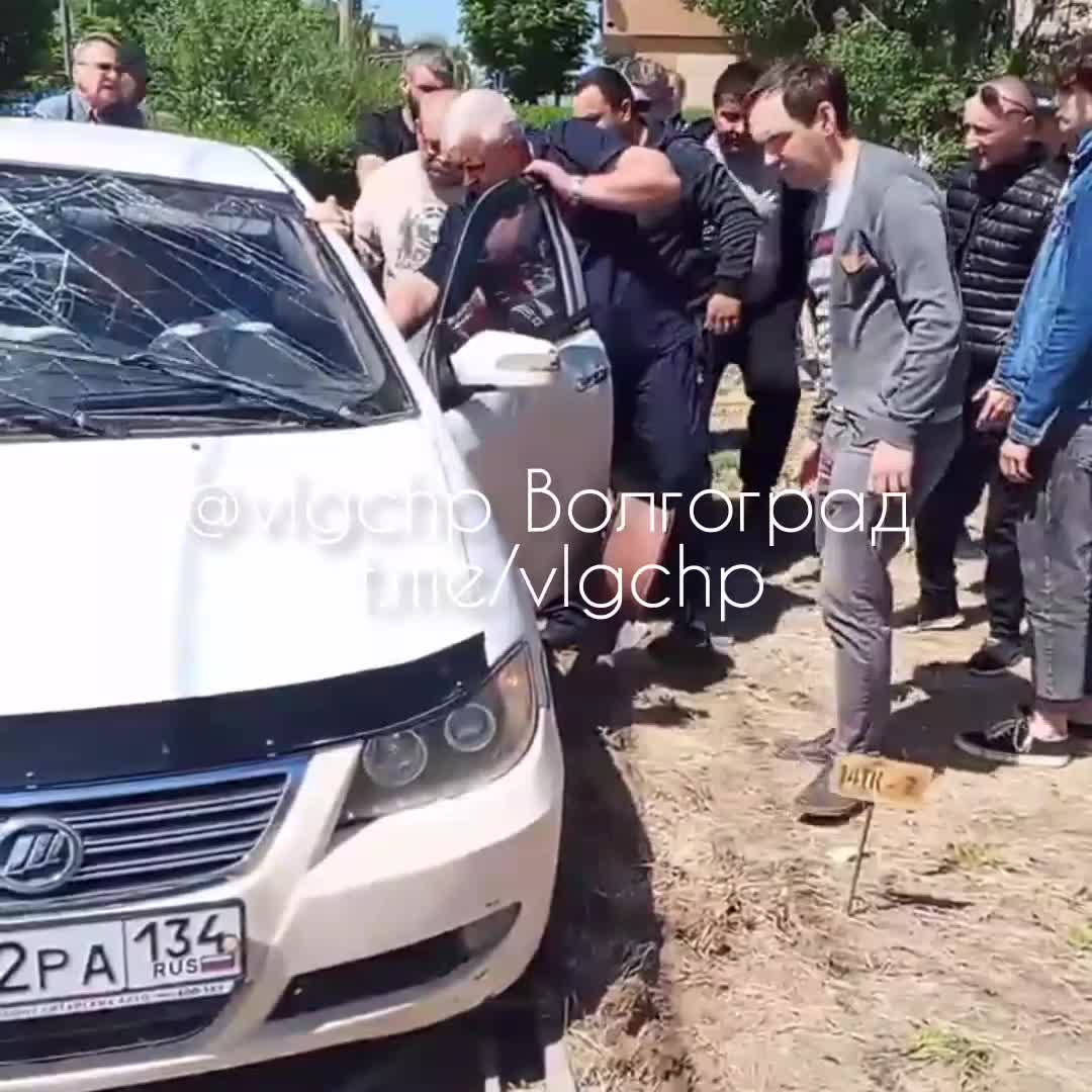 Скорая помощь попала в аварию | V1.ру - новости Волгограда