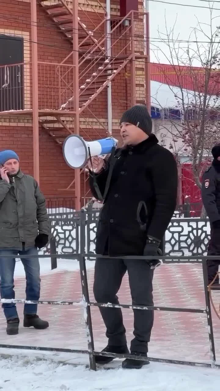 Как в Башкирии прошел суд над Фаилем Алсыновым и как разгоняли митинг:  онлайн - 17 января 2024 - УФА1.ру