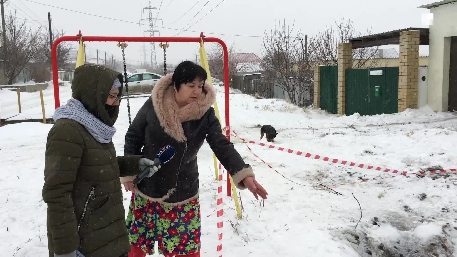 Бросилась на машину, сама бы не вытянула»: как спасали школьника,  рухнувшего в яму с ледяной водой в Городище - 15 января 2021 - V1.ру