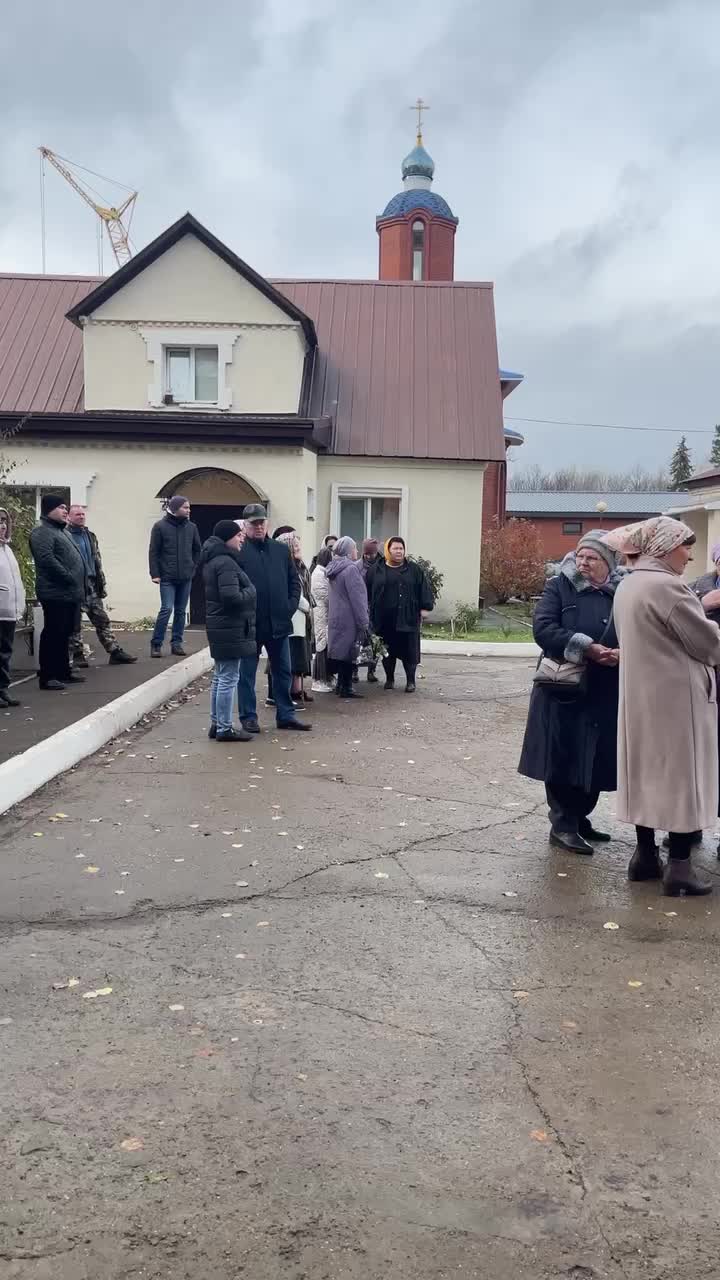 В Татарстане попрощались с женщиной, которую обезглавил муж-иерей - 4  ноября 2023 - НГС24.ру