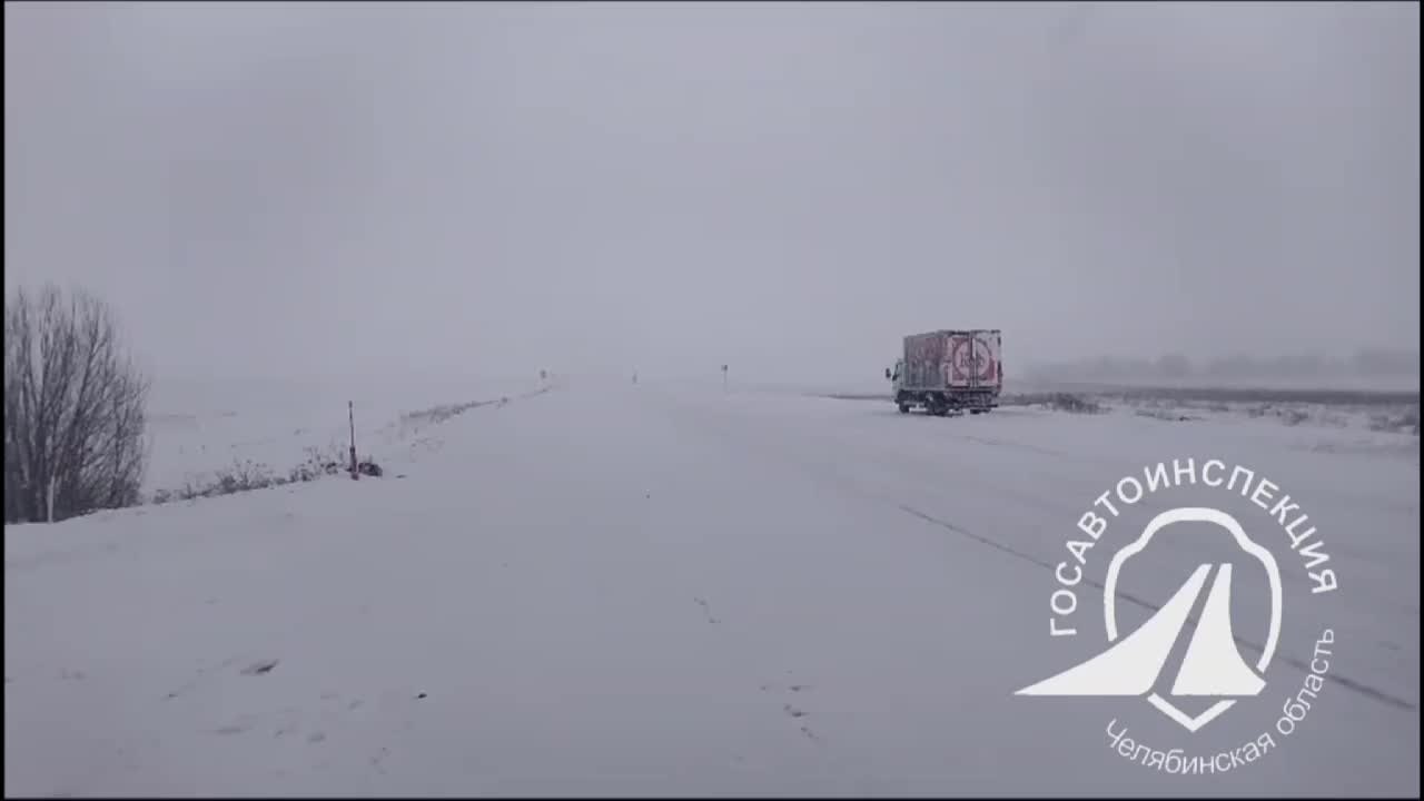 На трассах Челябинской области снова пошел снег, водителей попросили остаться  дома | 74.ру - новости Челябинска