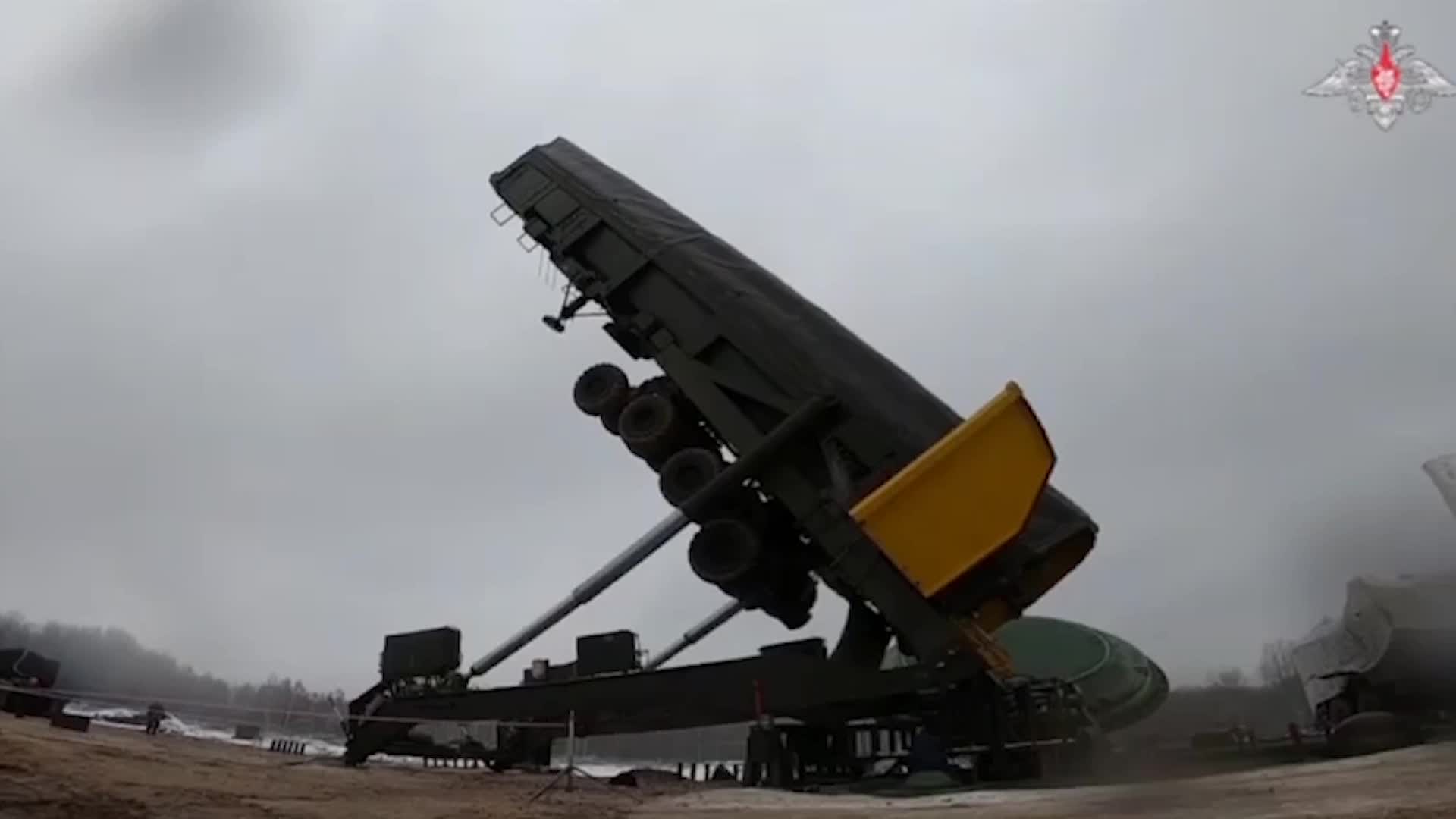 Макет ракеты «Ангара» установили на стартовый стол Восточного для испытаний (видео)