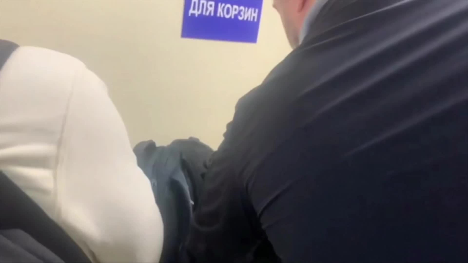 Организатора петербургского подпольного коммерческого МРЭО задержали в  аэропорту Барнаула — Мегаполис