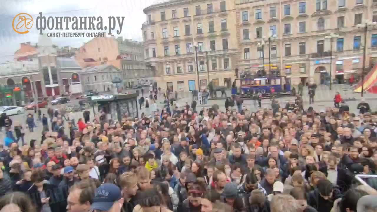 На зеленой линии метро Петербурга сбой, поезда идут с большим интервалом -  2 мая 2023 - ФОНТАНКА.ру