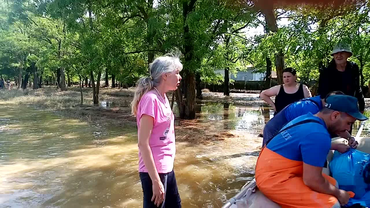 В Алешках и Голой Пристани начал снижаться уровень воды после прорыва  Каховской ГЭС. 9 июня 2023 г. Кубанские новости