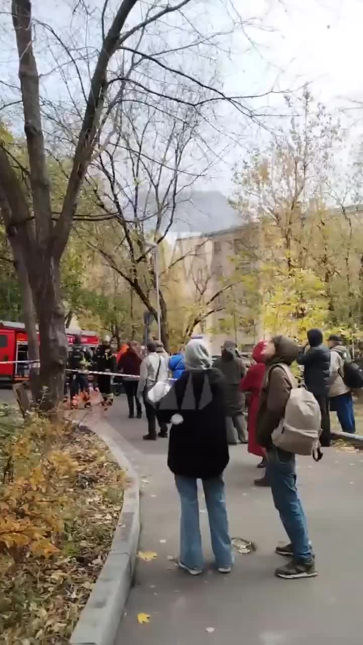 Пожар на Трехгорном валу: фото и видео с места — пострадавшие и причина,  возгорание в квартире на улице Трехгорный вал в Пресненском районе - 18  октября 2023 - МСК1.ру