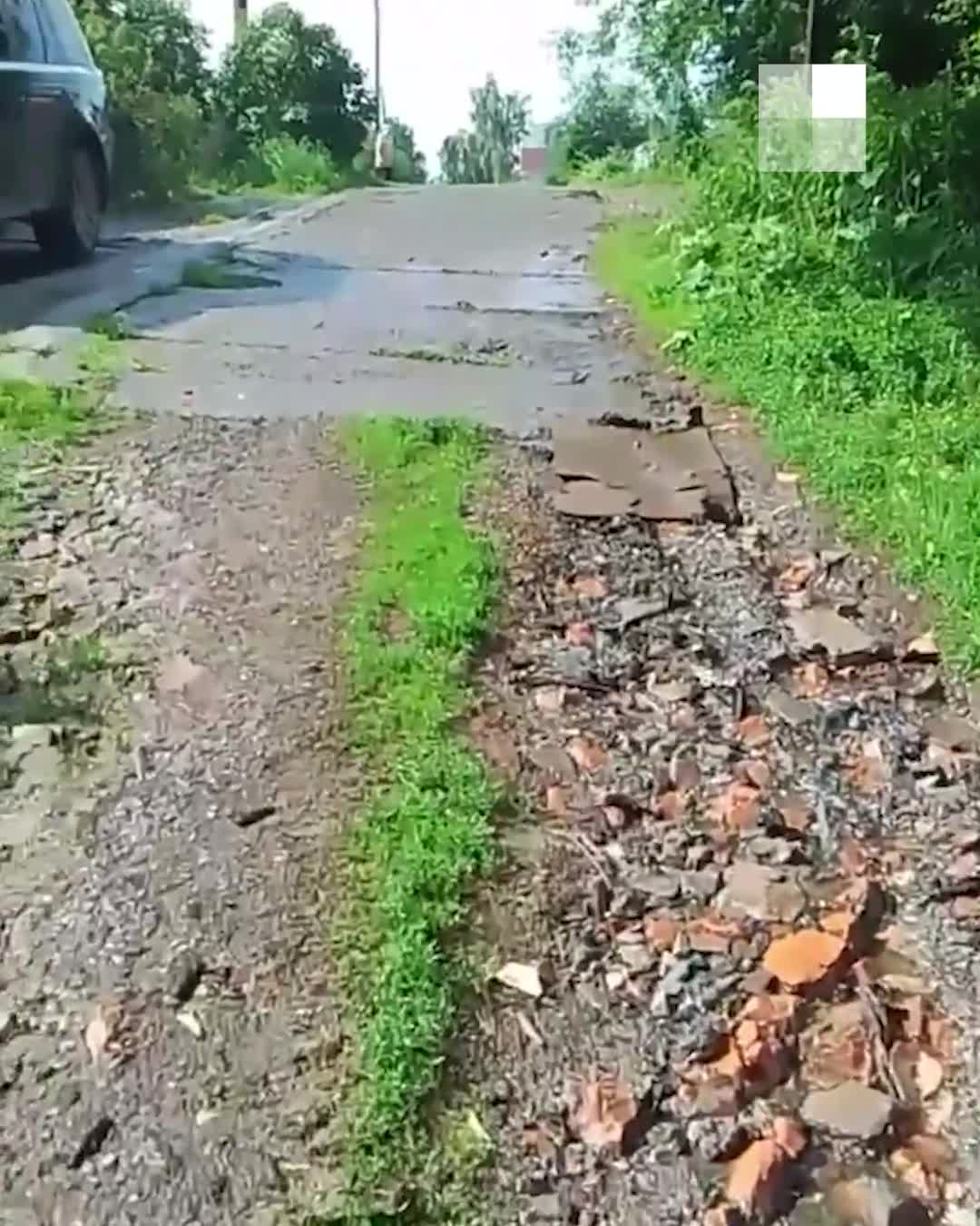 Жители Первомайки сняли на видео, как почти две недели разрушается их  дорога - 21 июня 2024 - НГС.ру