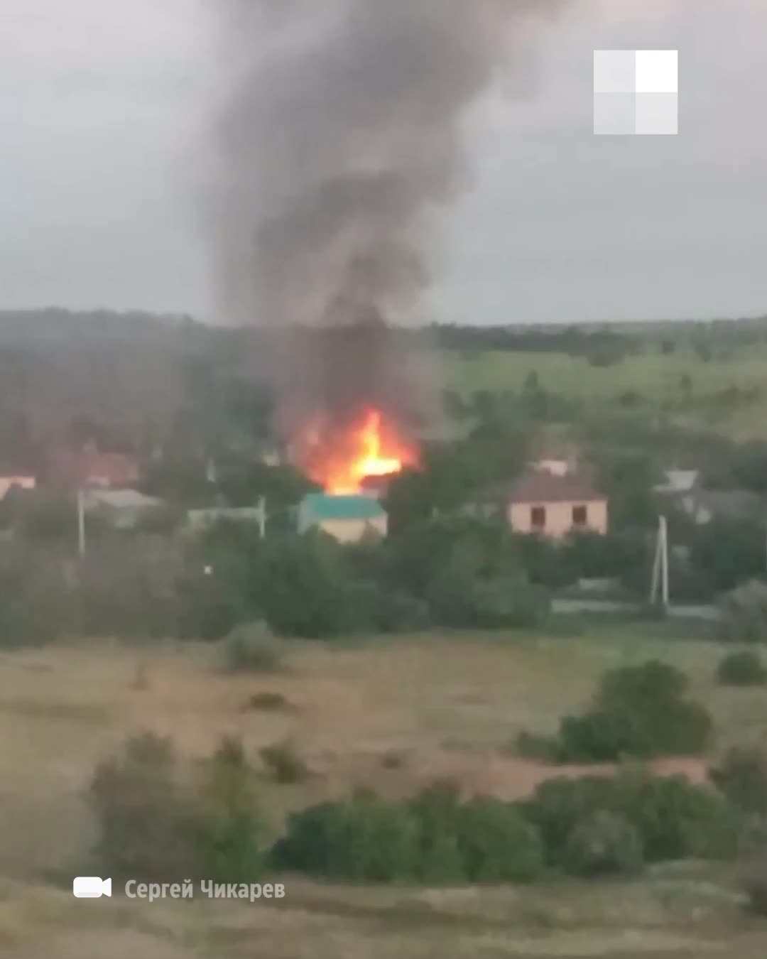 В Волгограде из-за ночного пожара семья осталась без крова - 15 июня 2022 -  V1.ру