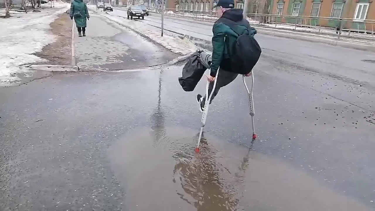 Солдат из Архангельска показал, как ловко прыгает через лужи - 13 апреля  2024 - 29.ру