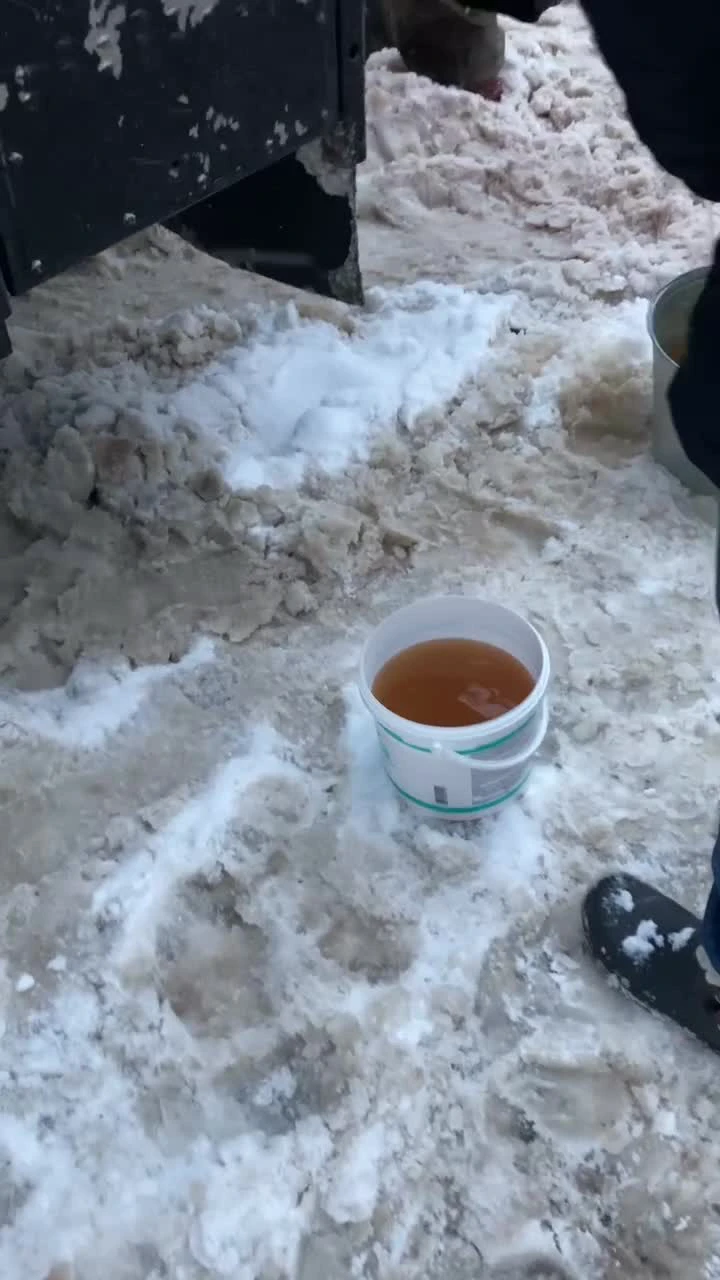 Жители микрорайона Мамонтовка в Ивантеевке подмосковного города Пушкино  больше суток сидят без отопления и горячей или холодной воды, им сообщили  об аварии из-за холода, нарушение линии водопровода - 1 декабря 2023 -  МСК1.ру