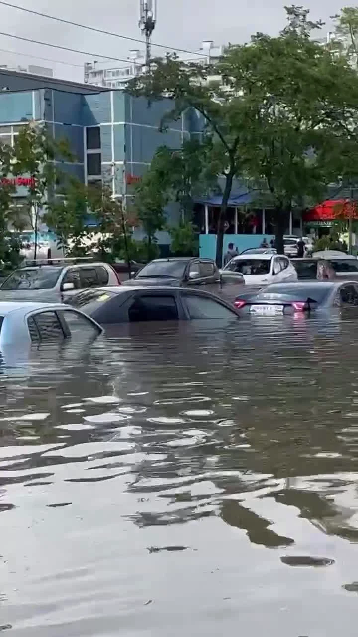 Москву топят мощные ливни: видео последствий - 26 июля 2023 - 45.ru