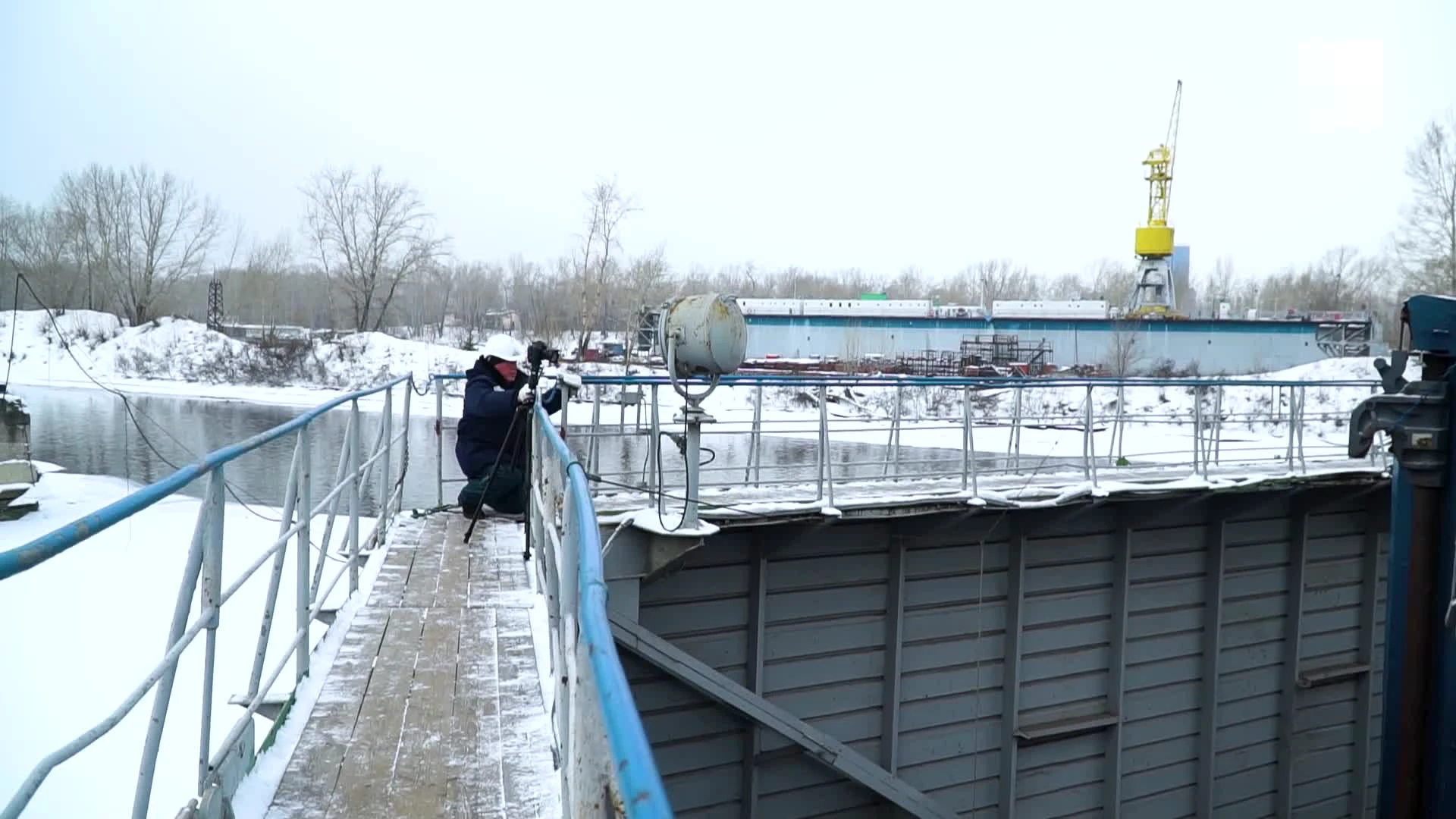 В Красноярском затоне на зимовку встали более 150 судов. Как выглядит  стоянка судов возле «Южного берега» в Красноярске? - 31 января 2022 -  НГС24.ру