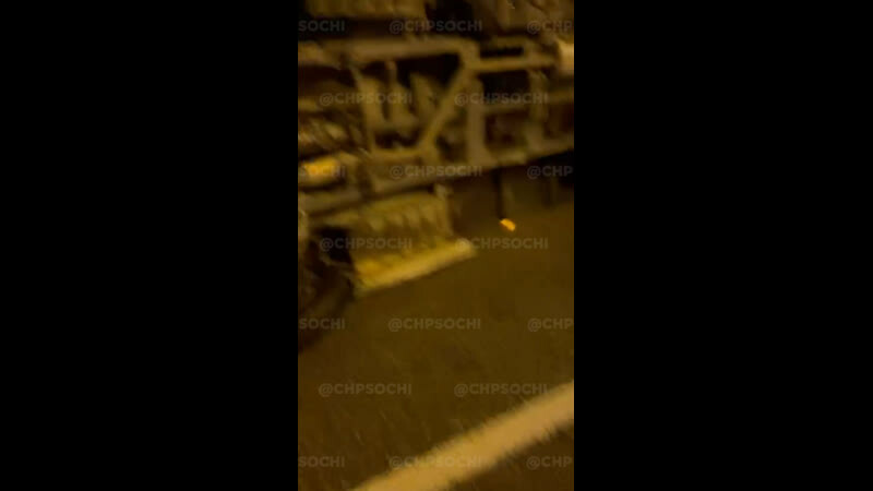 Полыхающий на подмосковной трассе Porsche сняли на видео: Общество: Россия: beton-krasnodaru.ru