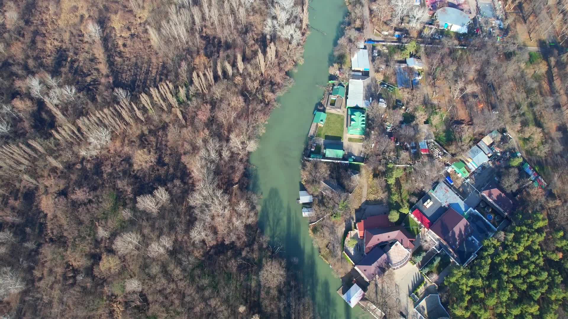 В Краснодаре на владельца стриптиз-клуба завели уголовное дело и другое