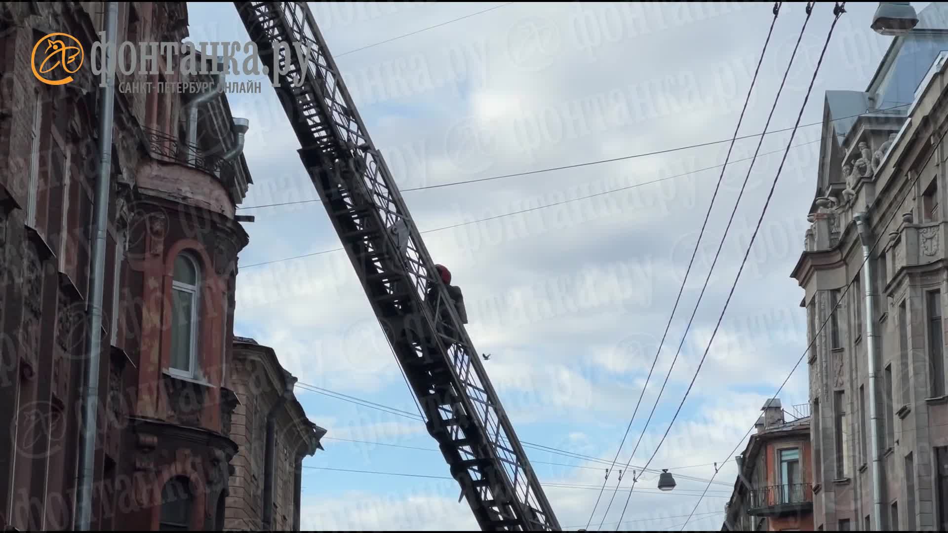 Пожар на 6-й Красноармейской улице в Петербурге, видео, что известно - 20  апреля 2023 - ФОНТАНКА.ру