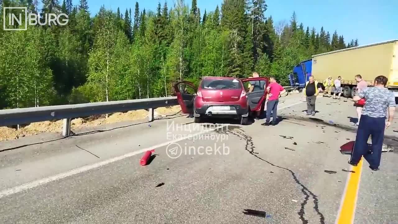 В смертельной аварии на Пермском тракте погибла пожилая пара - 6 июня 2023  - Е1.ру