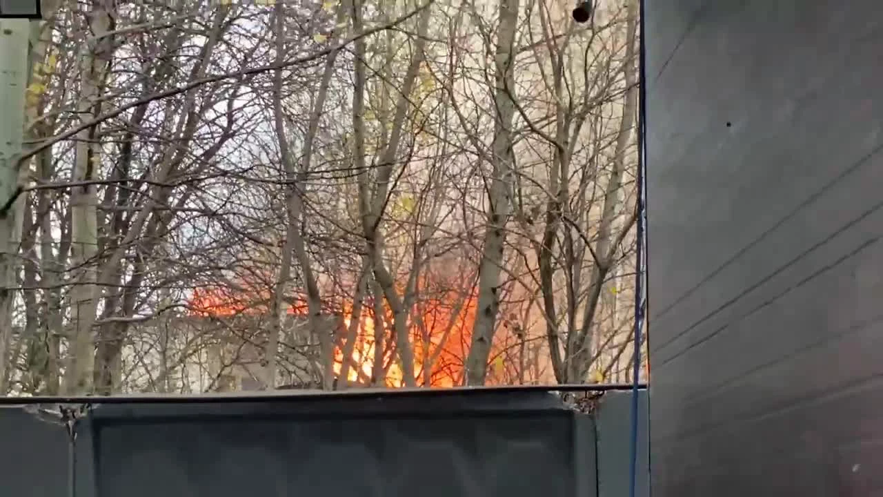 Пожар на складе с краской в Мытищах: что горит в Мытищах, фото, видео,  подробности 4 ноября 2022 - 4 ноября 2022 - МСК1.ру