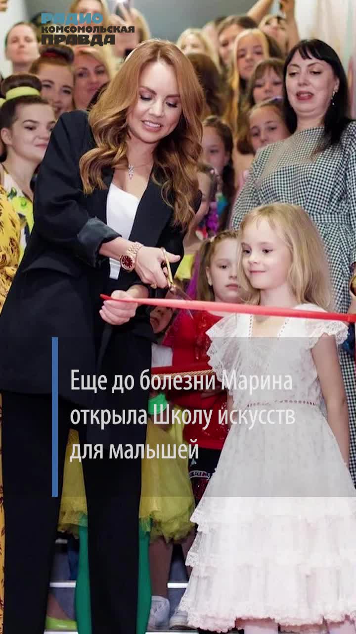 Немного легкомысленности»: МакSим устроила фотоссесию в комбинезоне с  глубоким декольте