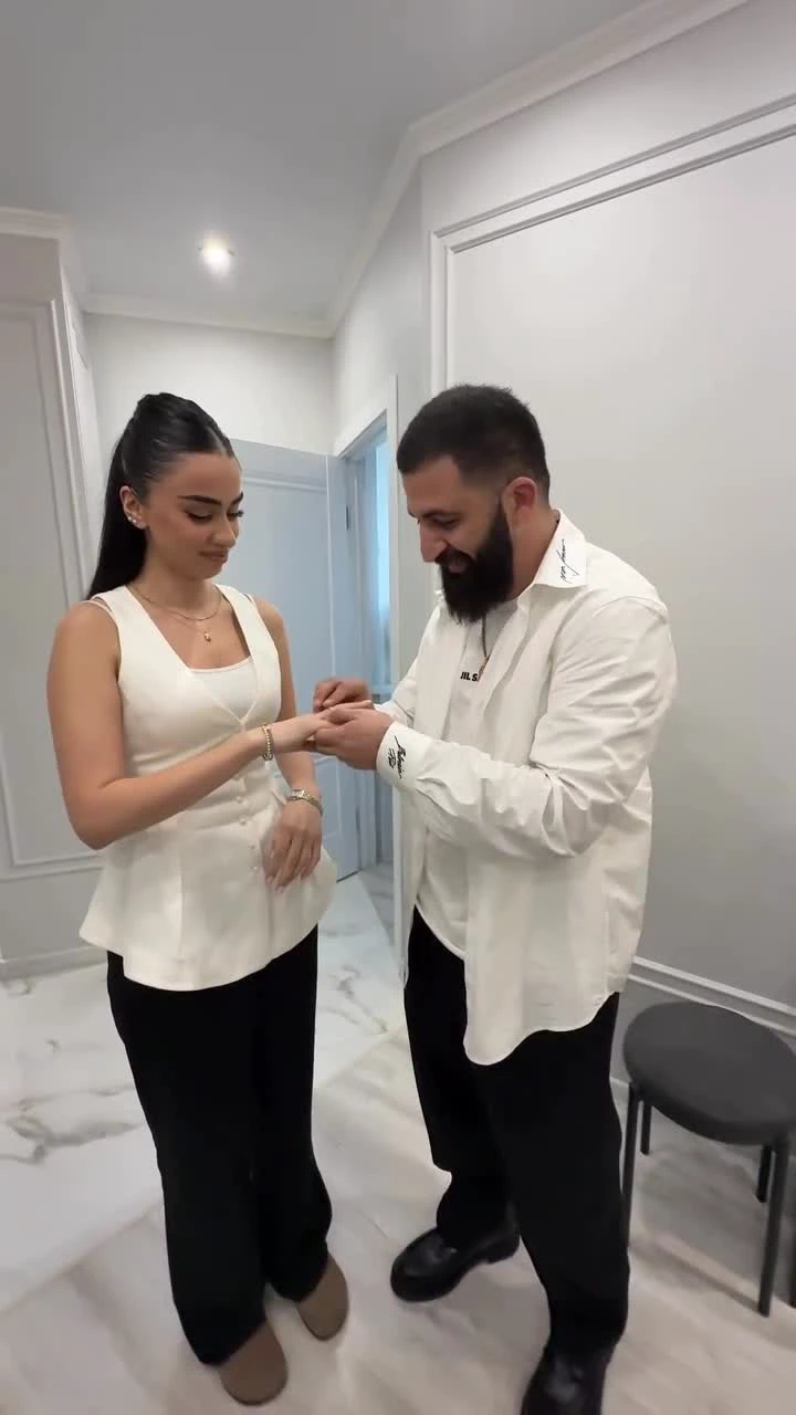 Комик Гурам Амарян объявил о помолвке и показал невесту | STARHIT