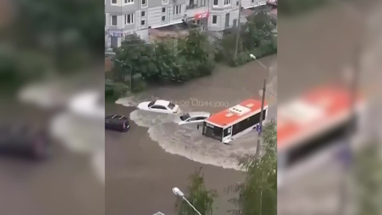 Сталина на вас нет!»: Москву затопило, москвичи негодуют Блокнот.