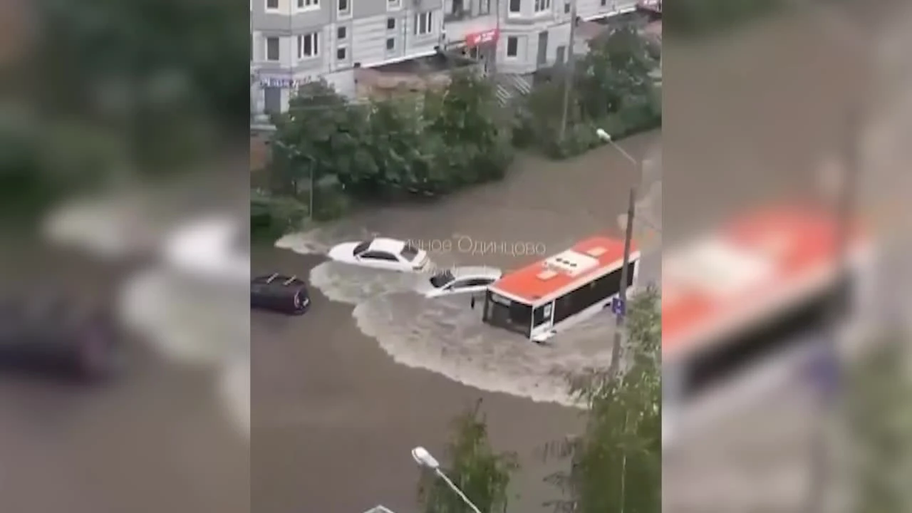 Будет еще один потоп? Как Москва пережила сильнейший ливень с конца XIX века: онлайн