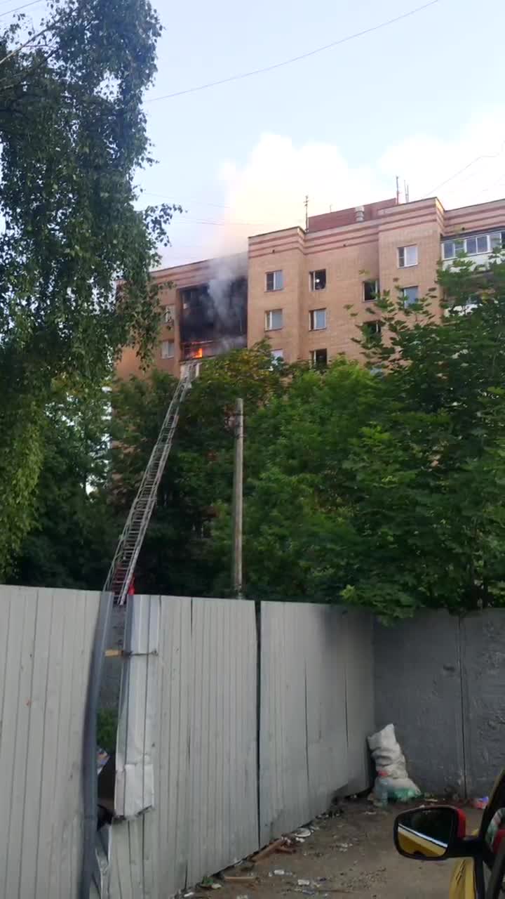 ЧП в Подмосковье: в Балашихе, в микрорайоне Железнодорожном произошел пожар  в жилой девятиэтажке на Юбилейной улице, дом 12: подробности, фото и видео,  загорелись две квартиры, взрыв газа в жилом доме в Балашихе -