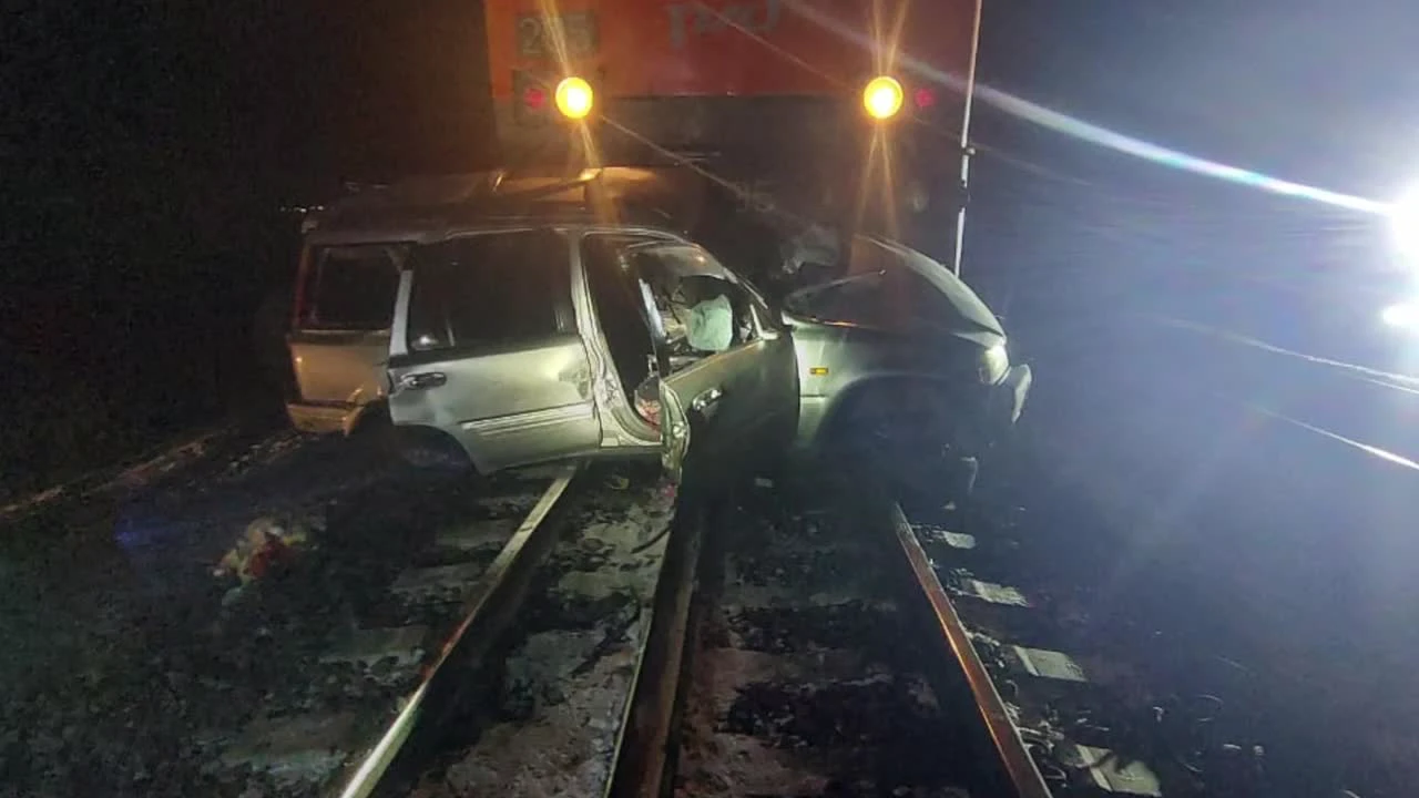 Фото и видео с места смертельного ДТП на переезде в Забайкалье, 14 января  2023 г. - 14 января 2023 - ЧИТА.ру