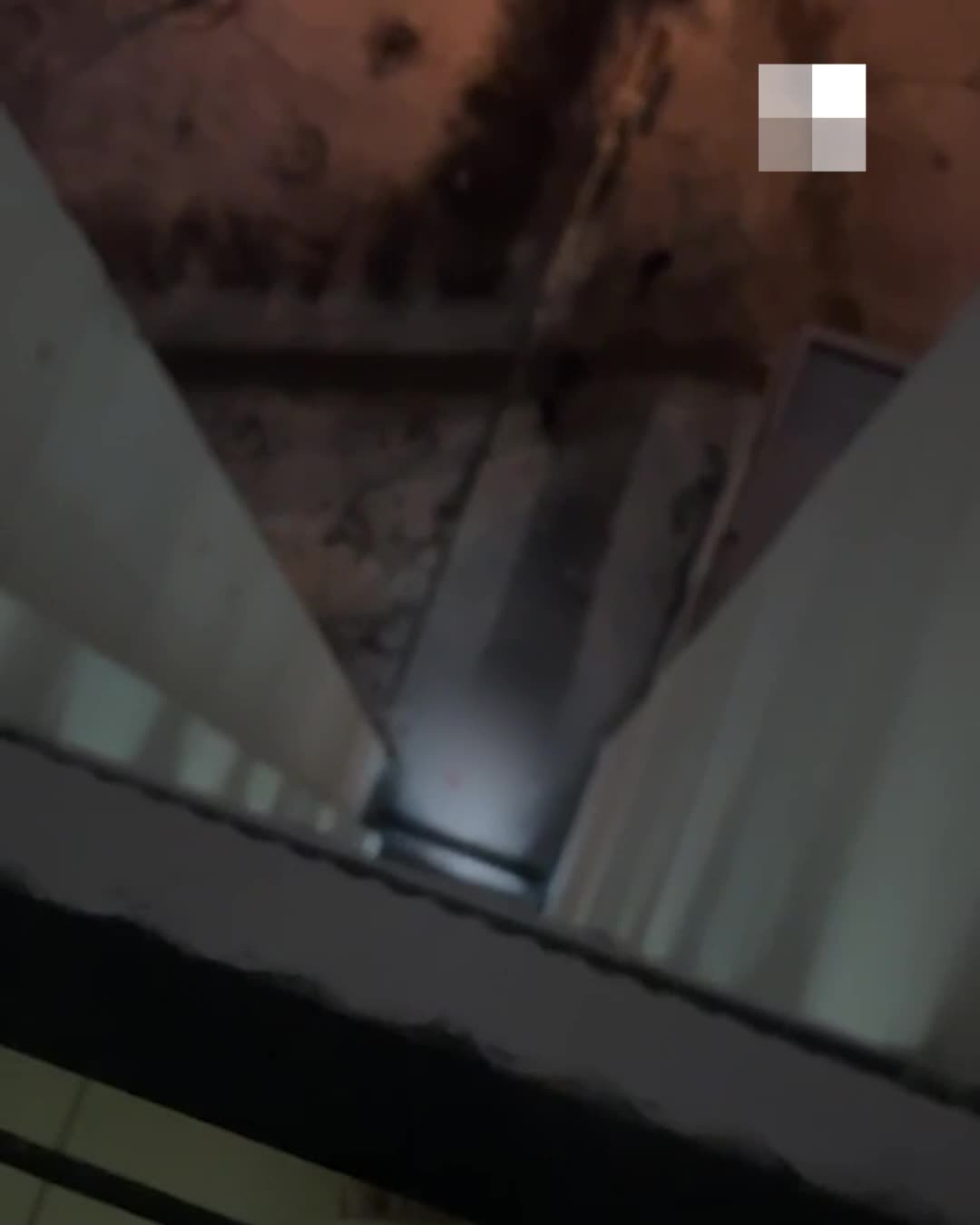 Скрытая Камера в душе женского общежития - видео онлайн