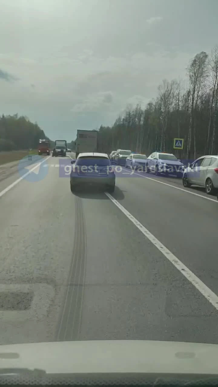 Под Ярославлем случилась массовая авария с бензовозом, есть погибшие:  подробности ДТП в Туношне - 26 апреля 2024 - 76.ру