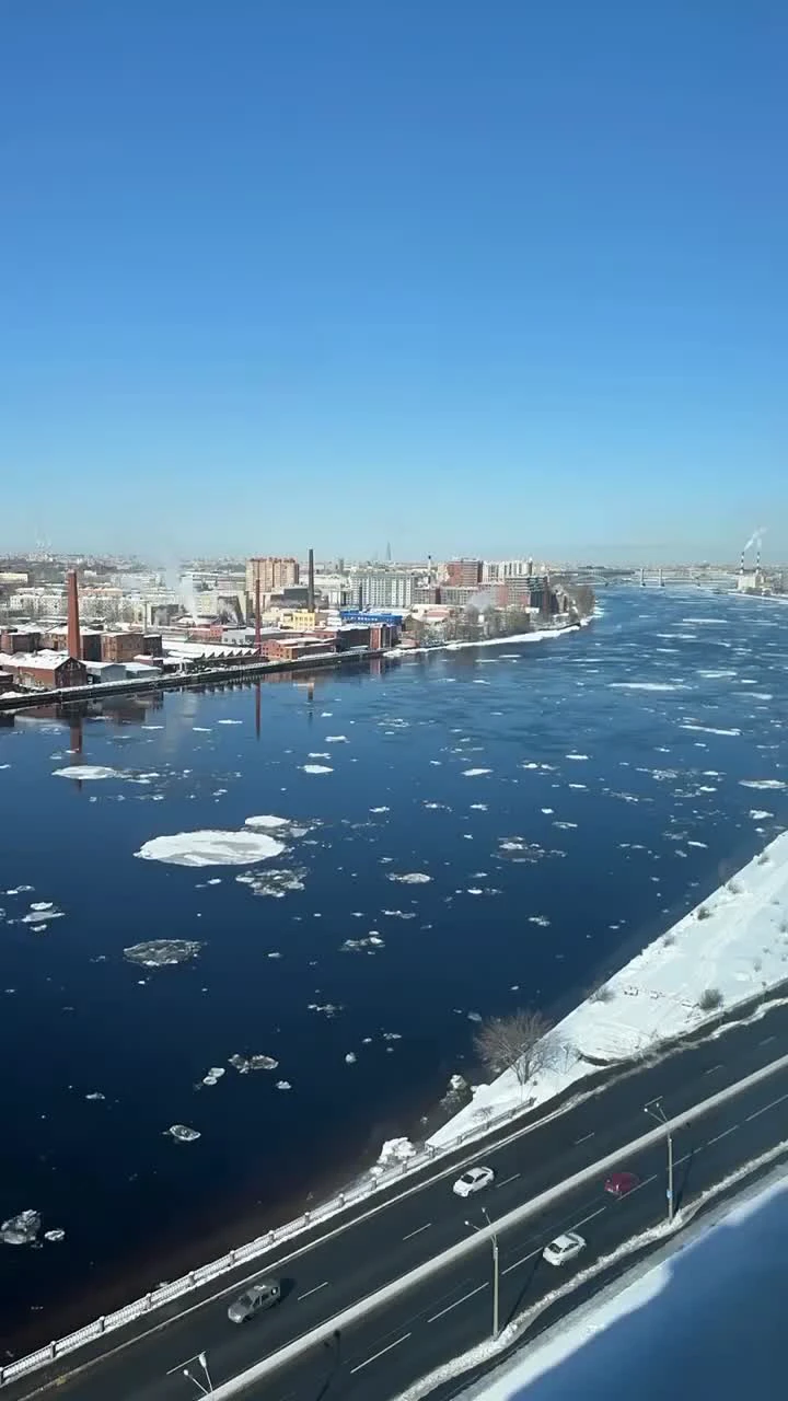 Воскресенье в городе: Ледоход на Неве — Воскресенье в Санкт-Петербурге — Канонер