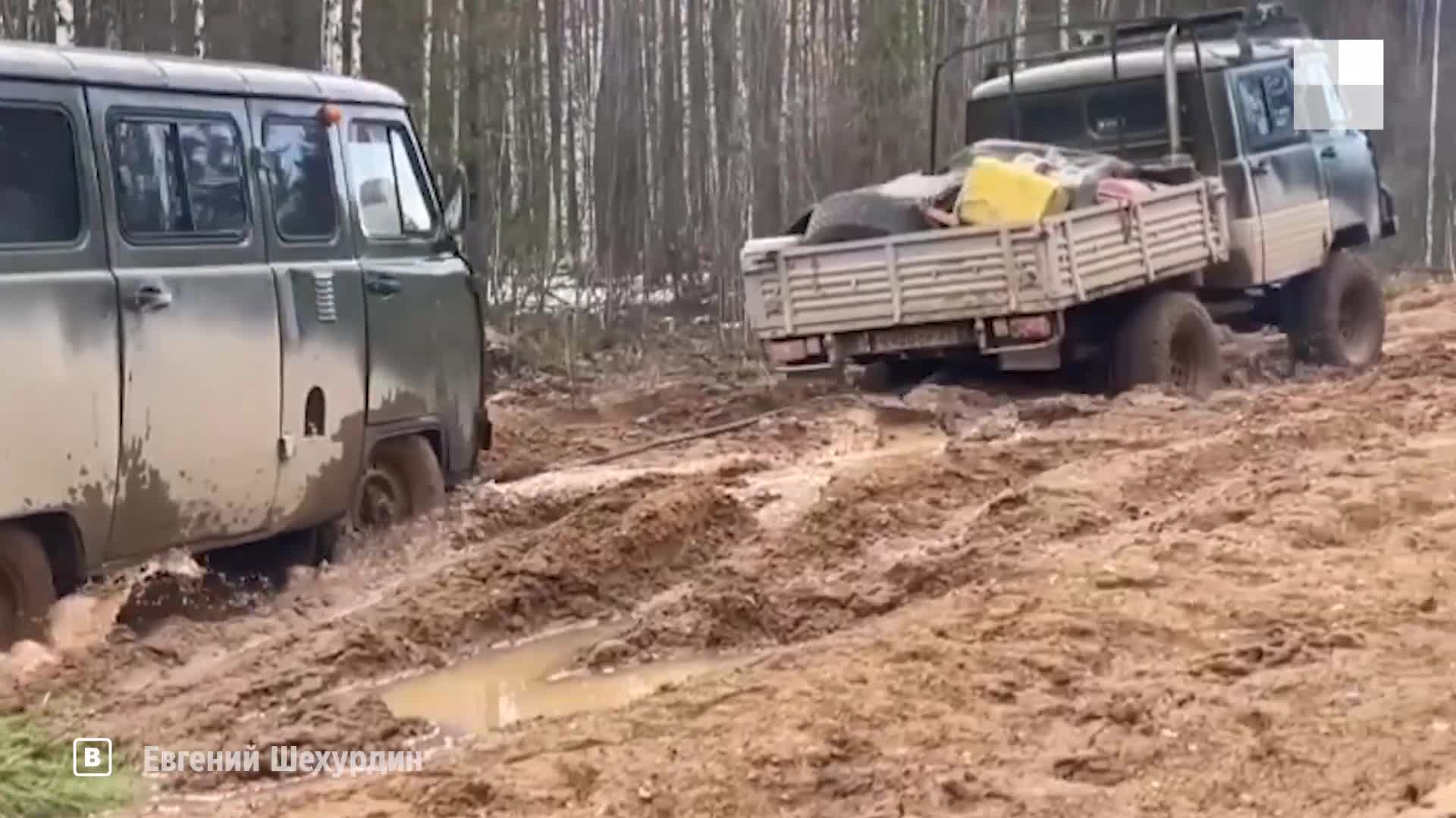 Глава Верхнетоемского округа о критике жителей из-за грязной дороги - 24  мая 2024 - 29.ру