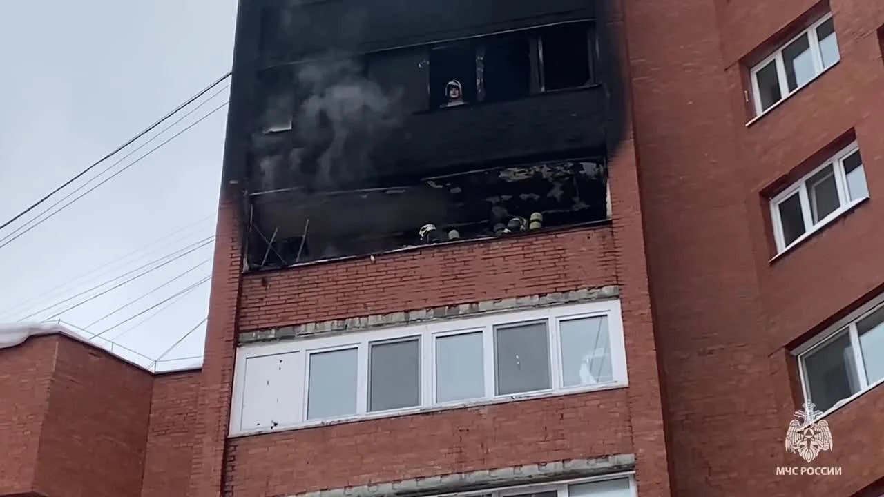 В Перми на улице Мира загорелась квартира в многоэтажке, что произошло,  есть ли пострадавшие - 19 февраля 2024 - 59.ру