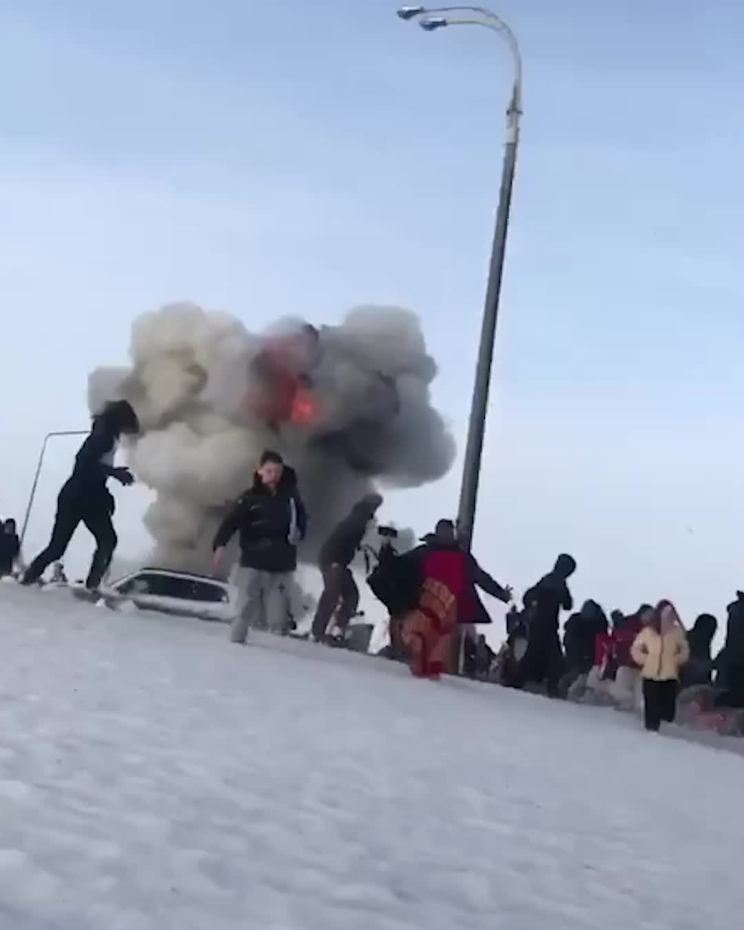 Атака дронов на ОЭЗ «Алабуга» в Татарстане: шокирующие кадры - 2 апреля  2024 - НГС24.ру