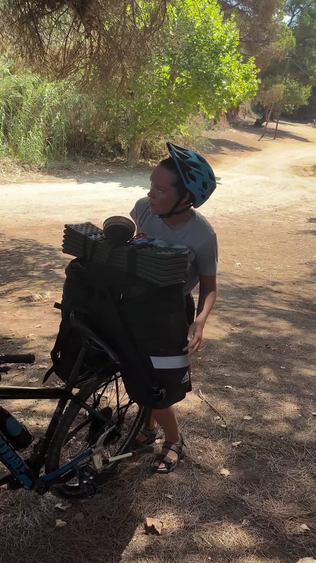 Эротикалық жас орыстар Әйелім және досыммен бірге орыс үй порносы