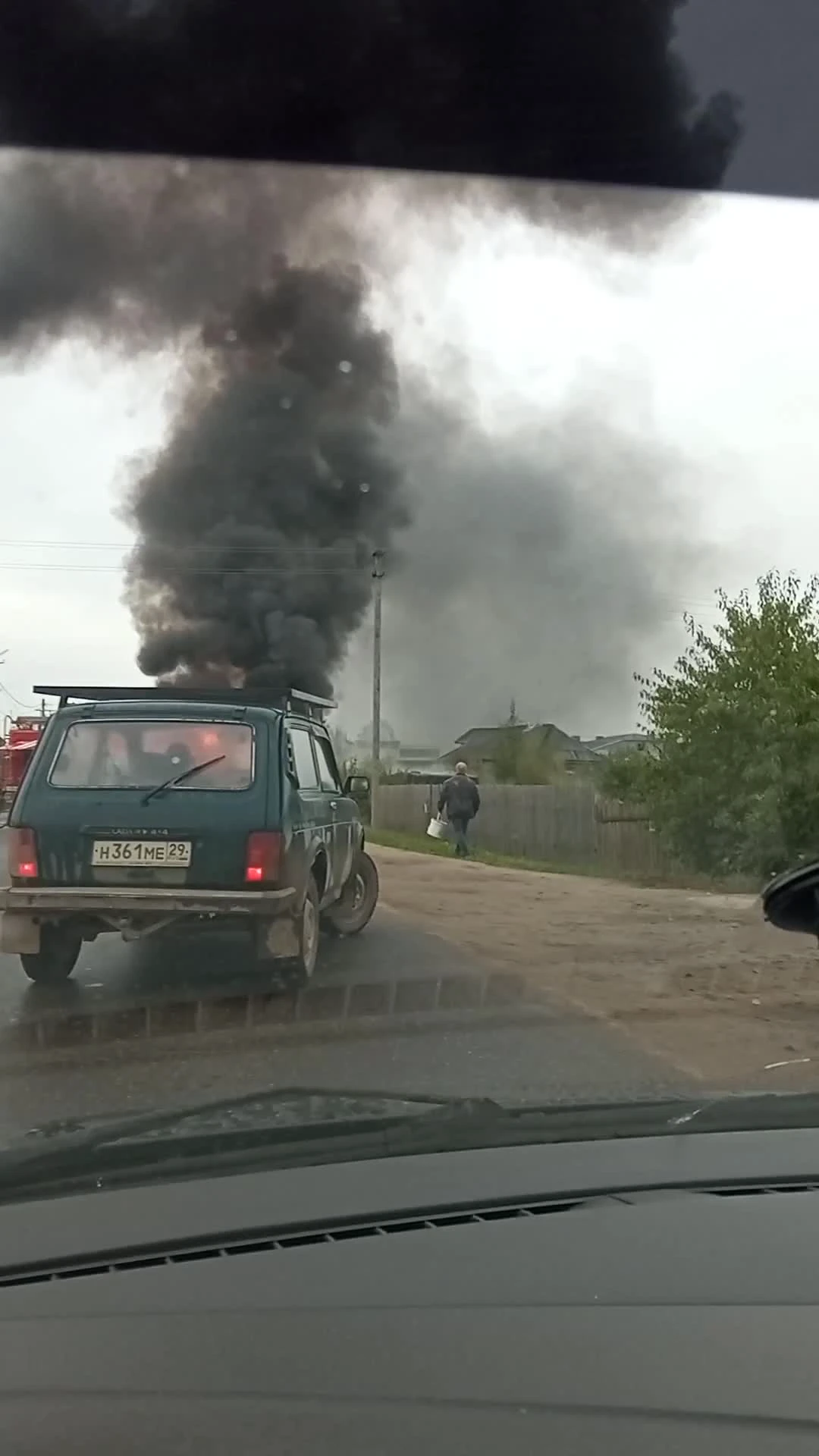 В Котласе сняли на видео взрыв автомобиля 19 сентября 2022 г. - 19 сентября  2022 - 29.ру