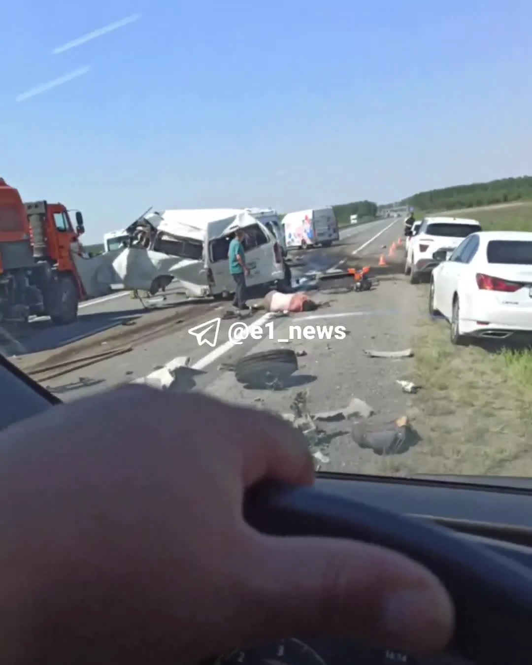 Водитель, перевозивший попутчиков, попал в другую аварию - 4 июня 2024 - Е1. ру