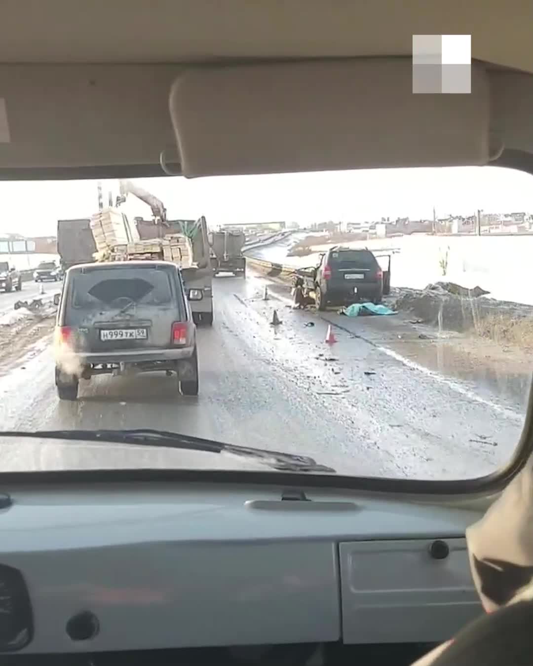 На трассе Пермь — Усть-Качка самосвал врезался в Hyundai, водитель  легковушки погиб - 28 ноября 2023 - 59.ру