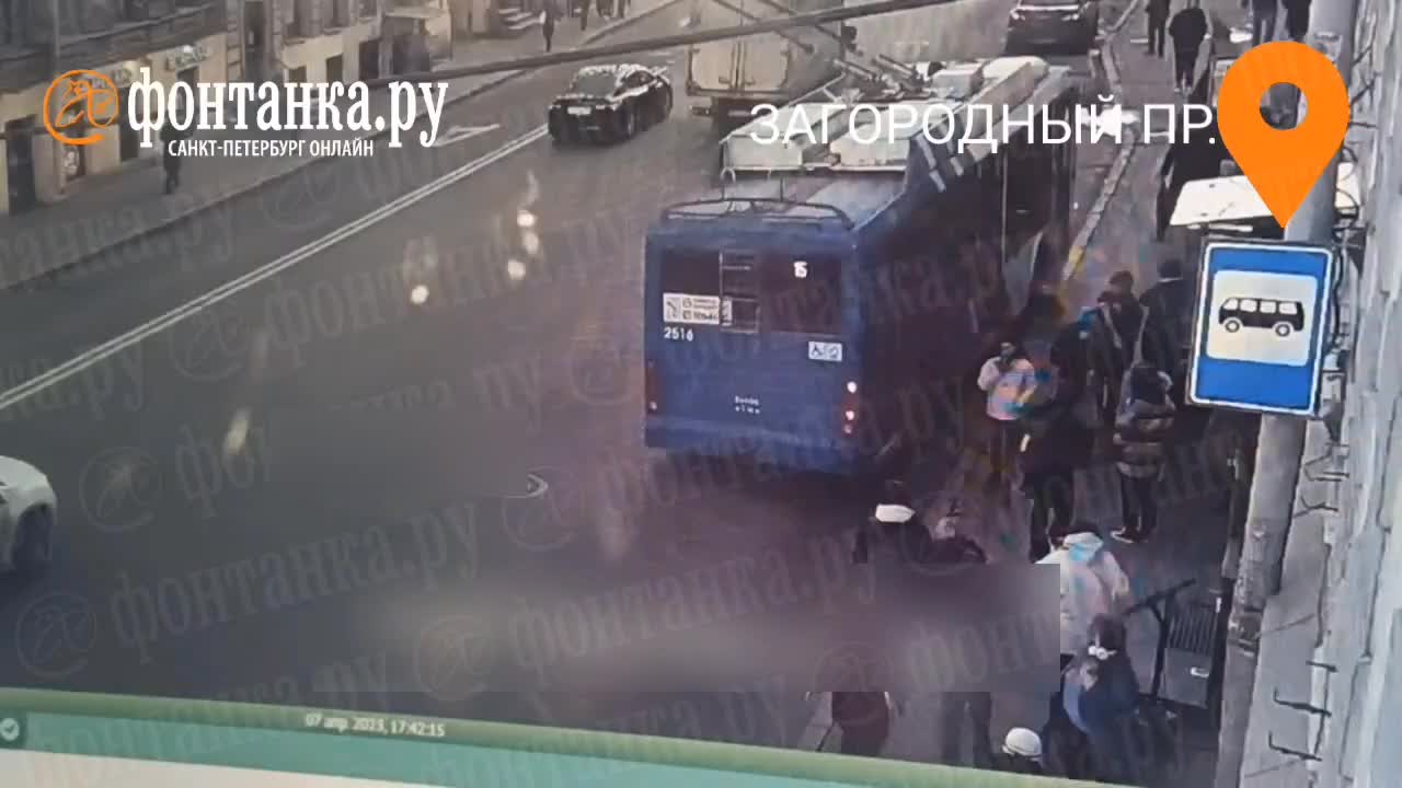 Момент ДТП с автобусом на Беринга попал на видео - 24 января - автонагаз55.рф