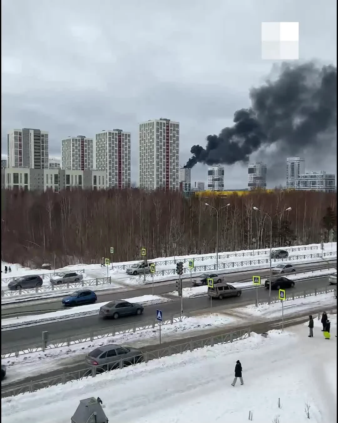 В Академическом случился мощный пожар в жилом комплексе на улице Евгения  Савкова - 4 марта 2023 - Е1.ру