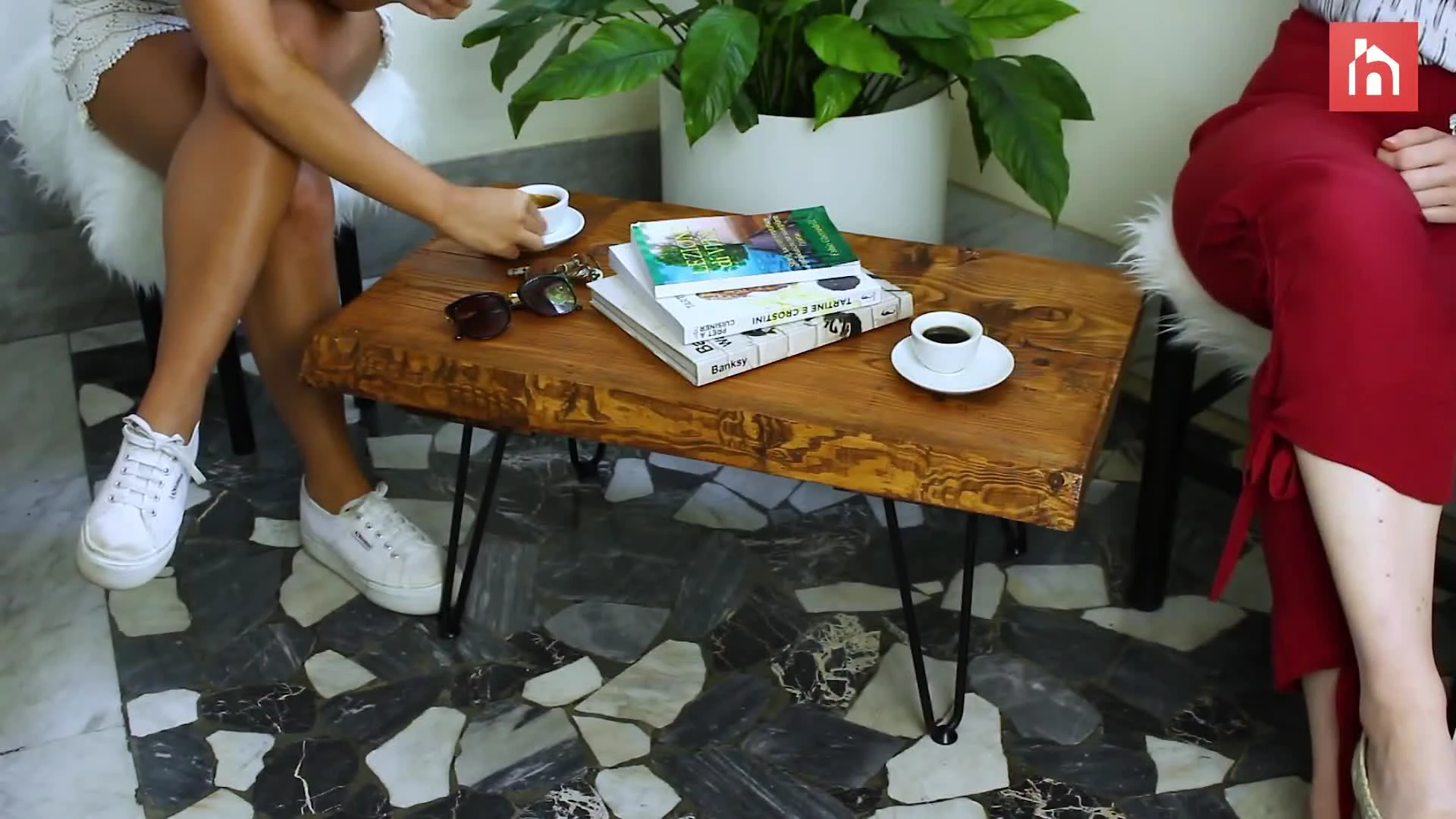Декор стола своими руками: 15 идей для создания дизайнерской мебели
