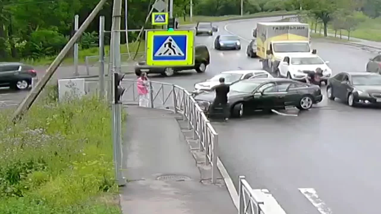 Голого «тарзана» из Петроградского района увезли в больницу — Мегаполис