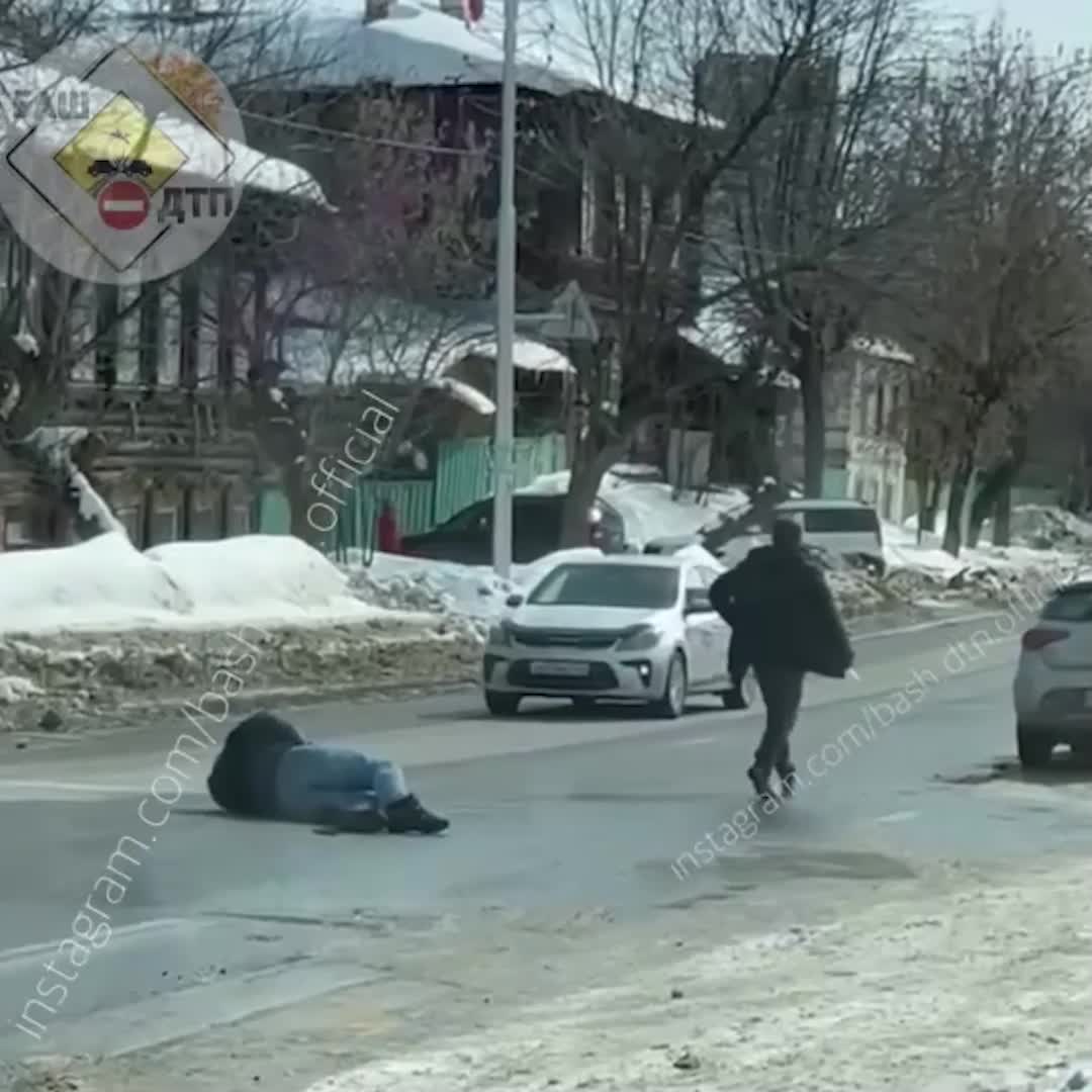 В Уфе Татарский театр «Нур» взбаламутили «Деревенские стиляги»