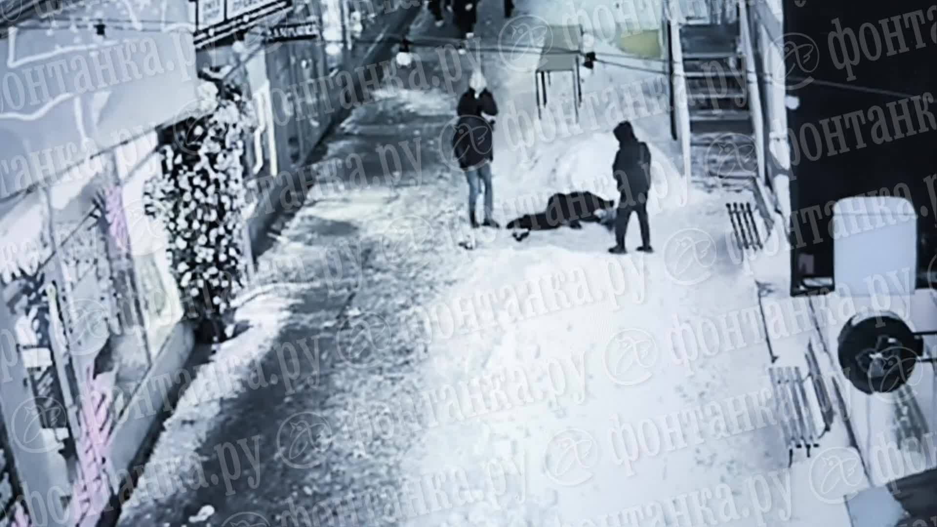 Появилось видео падения девушки с 16 этажа на проспекте Героев