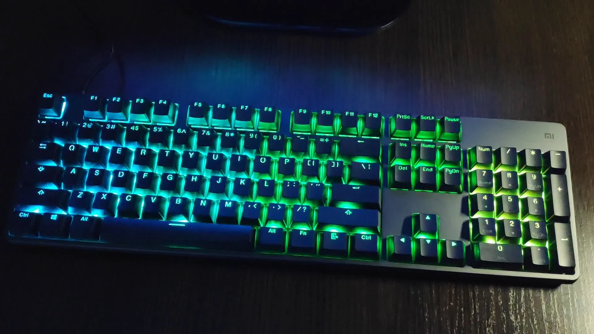 Обзор Xiaomi Gaming Keyboard — гибридной клавиатуры для геймеров и не  только - Лайфхакер