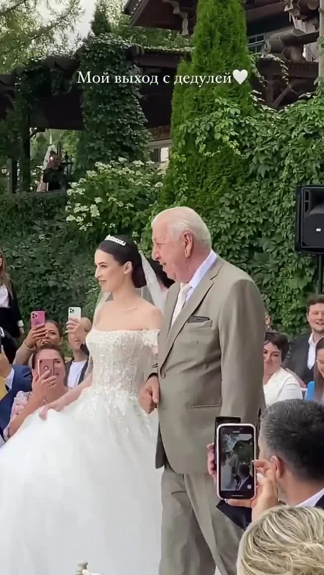 Men xotinimning mushukini yalashni yaxshi koraman