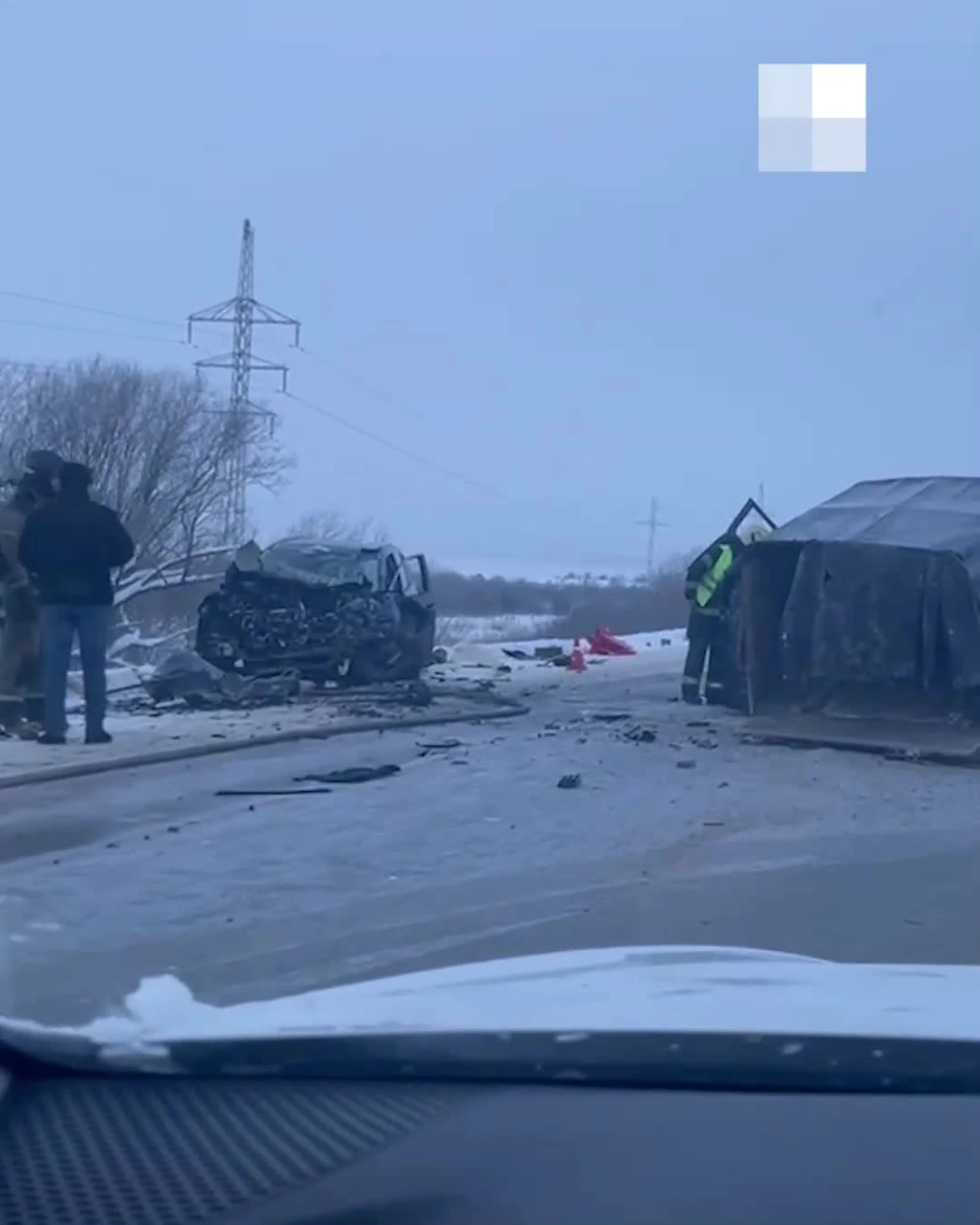 На трассе М-8 под Архангельском разбился автомобиль — видео - 21 января  2024 - 29.ру